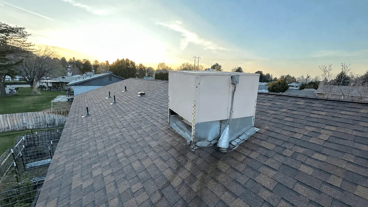 How to Fix a Swamp Cooler Roof Leak in Richland Before It Spreads